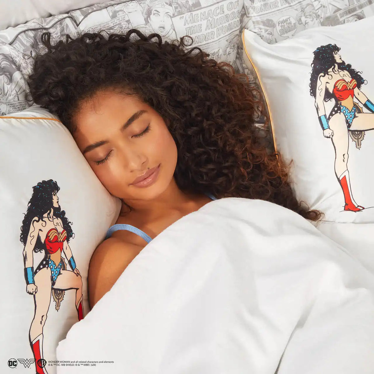 Kitsch x Wonder Woman Satin Pillowcase in Believe in Wonder